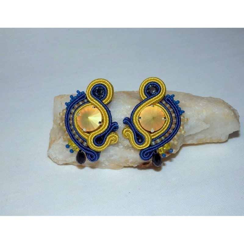 "Muse", boucles d'oreilles en soutache et cristaux Swarovski "Muse", boucles d'oreilles en soutache et cristaux Swarovski