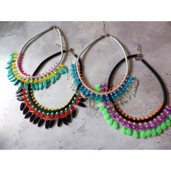 Colliers perles multicolores et corde