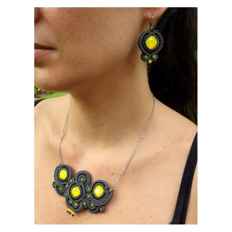 Soutache et SWAROVSKI Soutache et SWAROVSKI