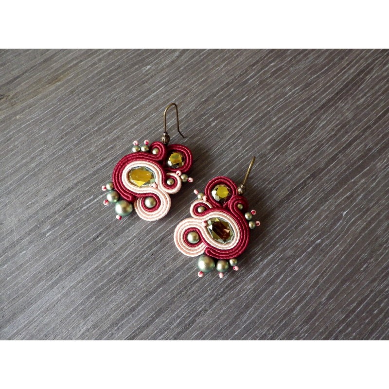 "Romance" boucles d'oreilles soutache et Swarovski "Romance" boucles d'oreilles soutache et Swarovski