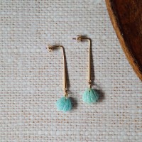 Boucles coquillages en pierre gemme