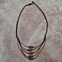 Collier ethnique tressé