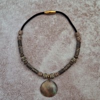 Collier ethnique nacre et corne